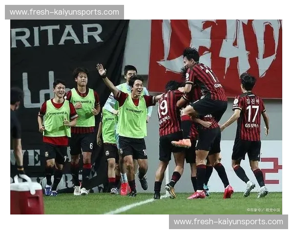 绿茵巅峰的恩怨火花：全北现代与天津权健，那场关于尊严与梦想的史诗对决